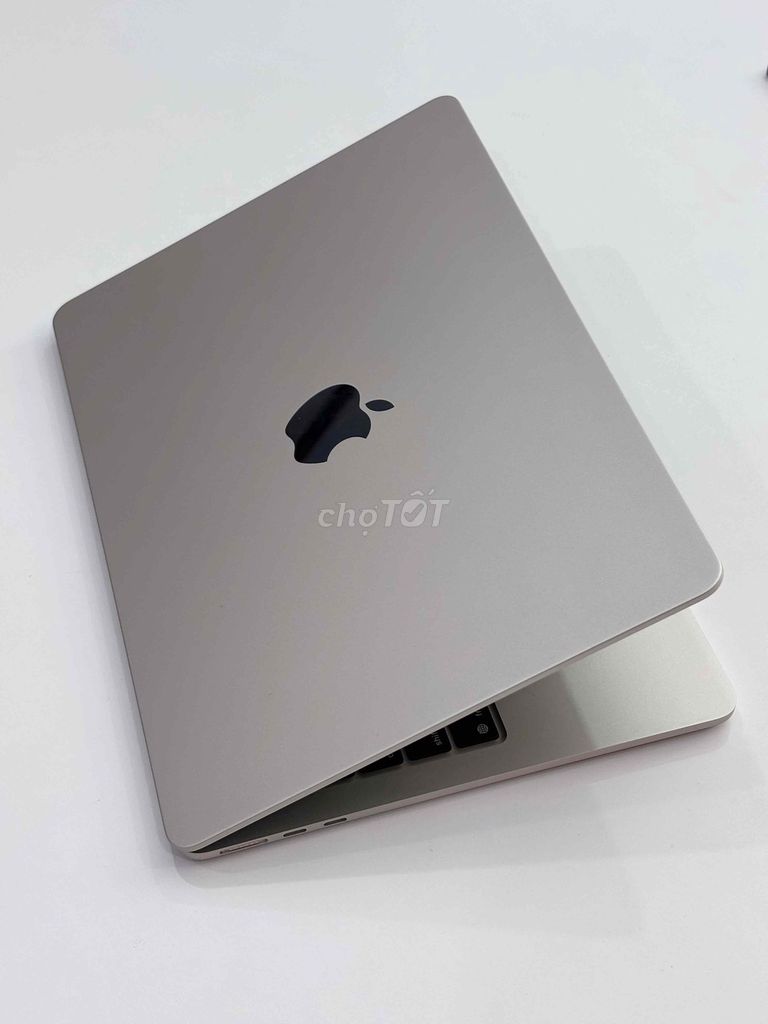 Apple Macbook Air M4 16GB/256GB Starlight. Mua bán Laptop tại Thành phố Thủ Đức Tp Hồ Chí Minh được đăng bởi June hình 1