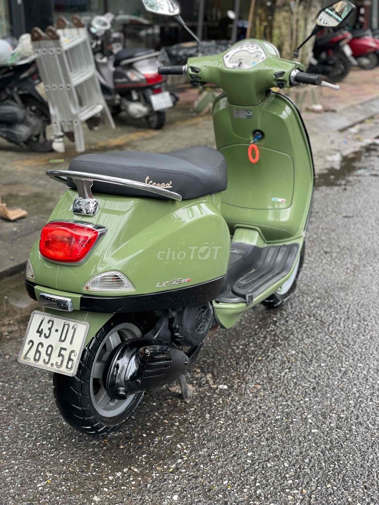 Vespa 3V ie 2013. Mua bán Xe máy tại Quận Ngũ Hành Sơn Đà Nẵng được đăng bởi Tuan Nguyen hình 3