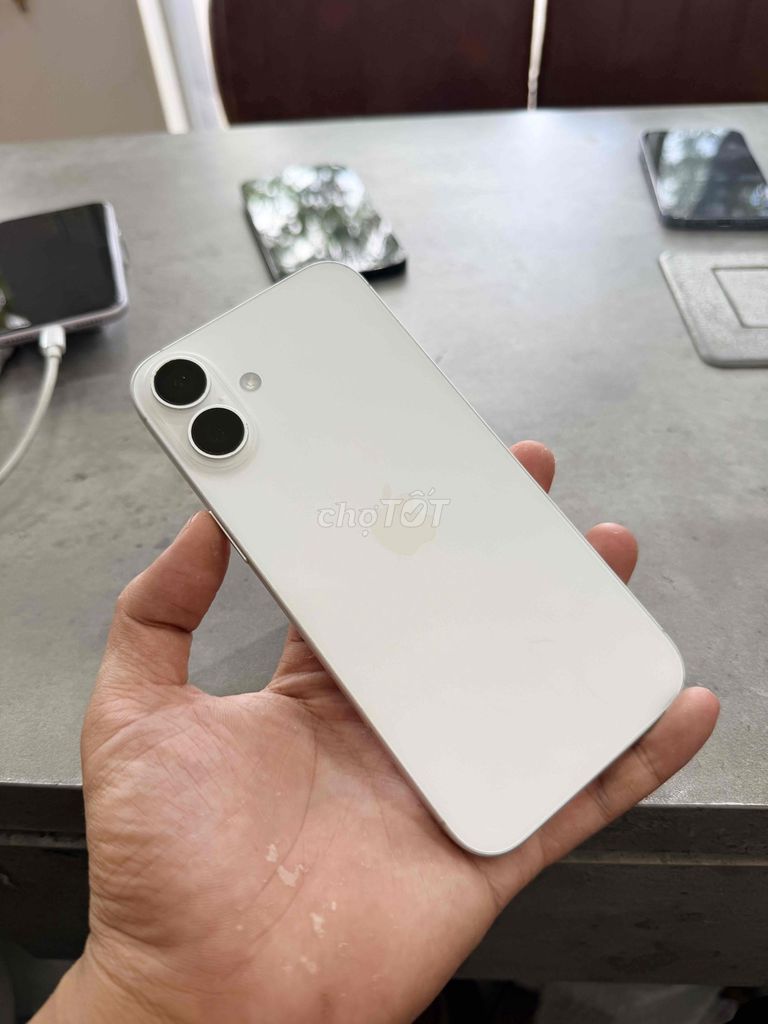 Apple iPhone 16 Plus 128GB Trắng Đã sử dụng. Mua bán Điện thoại tại Quận Ngũ Hành Sơn Đà Nẵng được đăng bởi Minh Phạm hình 1