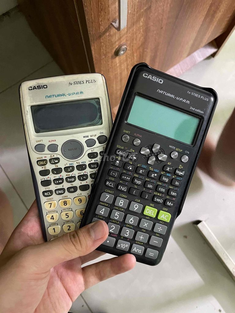 3 Máy tính Casio Fx-570 ES PLUS hết pin. Mua bán Đồ dùng văn phòng tại Thành phố Thanh Hóa Thanh Hóa được đăng bởi Nam nguyễn hình 1