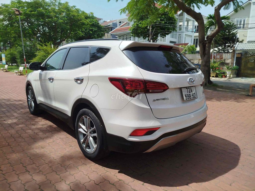 Hyundai Santa Fe 2016 2.2 AT 4WD Full dầu 88.000