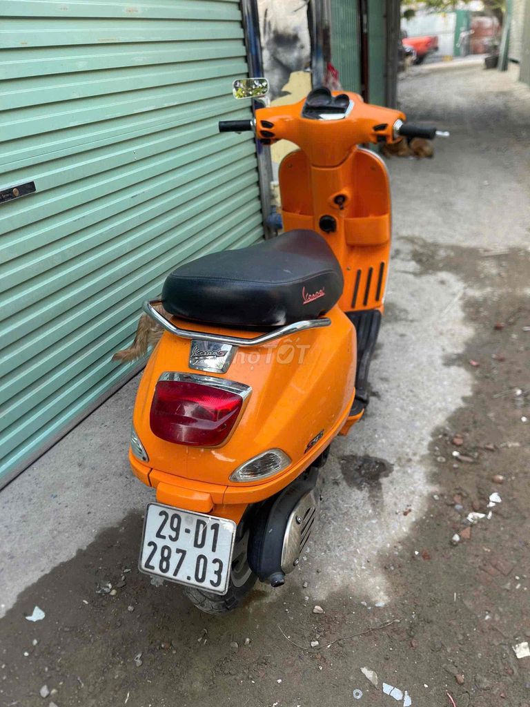 vespa ie bản đèn vuông máy cực êm. Mua bán Xe máy tại Quận Thanh Xuân Hà Nội được đăng bởi mua bán xe máy cũ giá rẻ hà nội hình 2