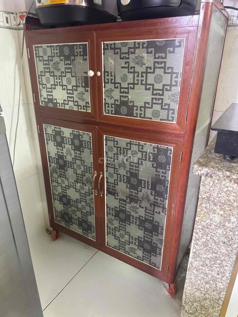 Tủ chén Nhôm Nâu Đơn giản. Mua bán Tủ, kệ gia đình tại Thành phố Thủ Dầu Một Bình Dương được đăng bởi Nguyễn Linh hình 1