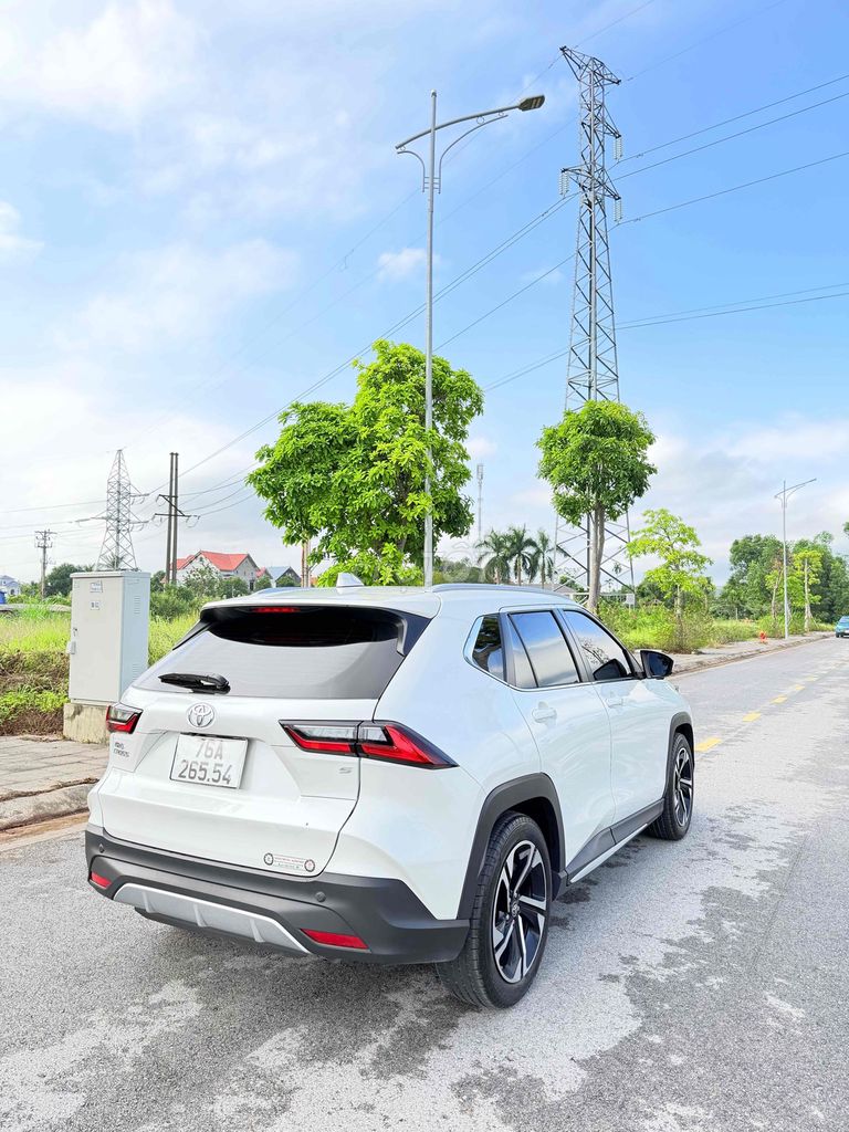 Toyota yaris cross 1.5D CVT 2024  9000km. Mua bán Ô tô tại Huyện Sóc Sơn Hà Nội được đăng bởi 💕💕💕💕💕💕💕 hình 3