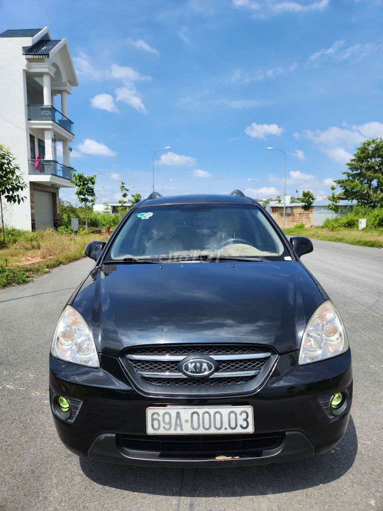 Kia Carens 2011 LX 1.6 MT - 7 chỗ - số sàn