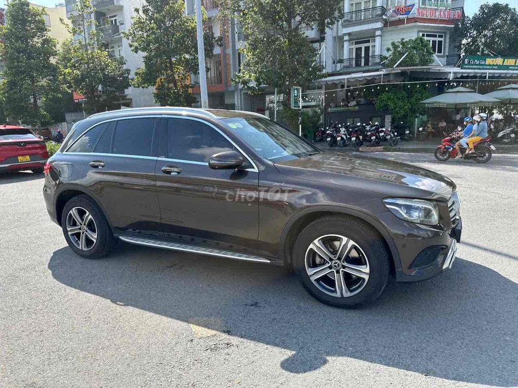 Mercedes Benz GLC 2*** km. Mua bán Ô tô tại Quận 7 Tp Hồ Chí Minh được đăng bởi auto thanh tâm  hình 6