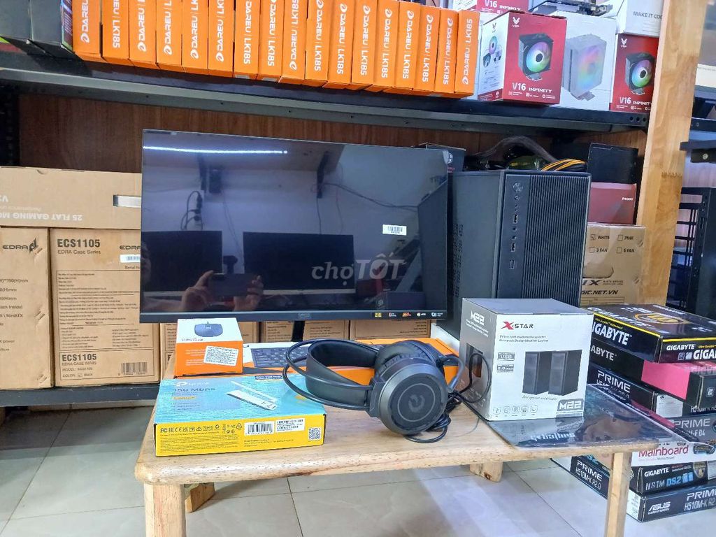 Nguyên dàn máy tính đẹp, giá tốt.. Mua bán Máy tính để bàn tại Thành phố Buôn Ma Thuột Đắk Lắk được đăng bởi Hoàng Khâm hình 1