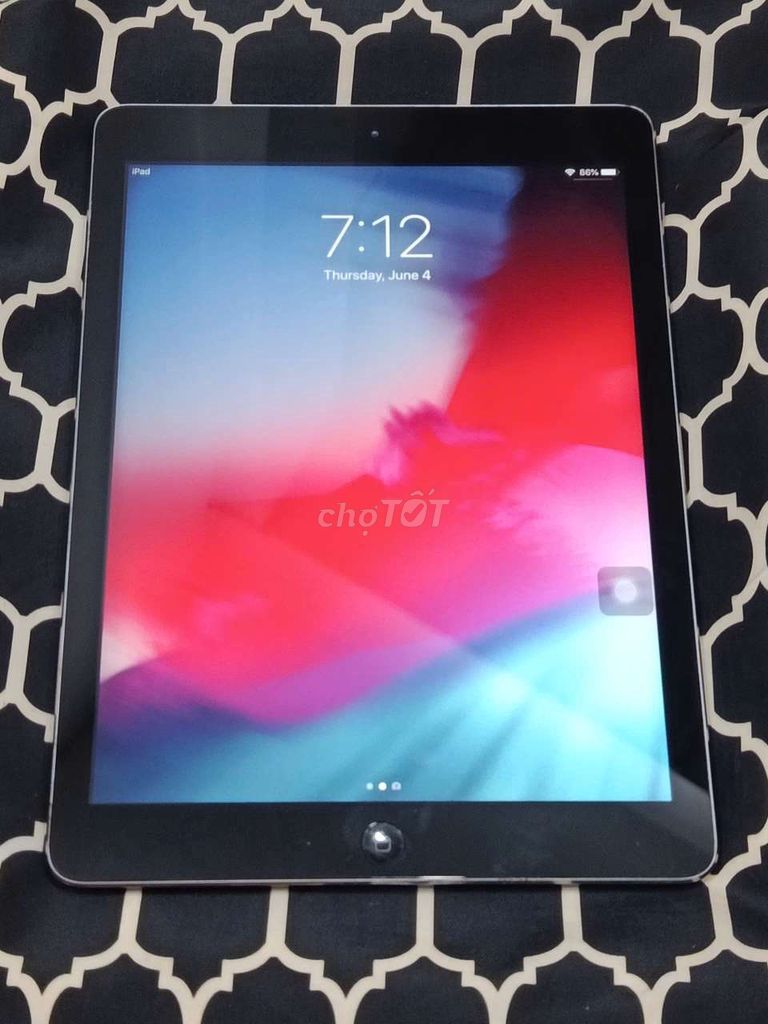 Apple iPad Air A1474 9.7 inch 16GB chai pin . Mua bán Máy tính bảng tại Quận 6 Tp Hồ Chí Minh được đăng bởi QA hình 1