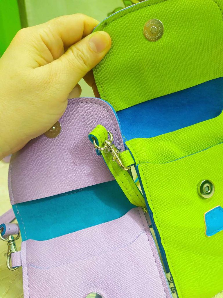 Cặp túi chống nước đeo chéo đựng điện thoại (New).