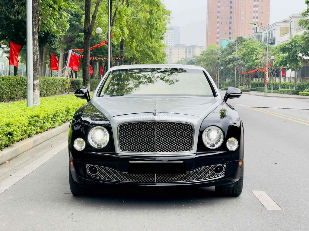 Bentley Mulsanne 6.8 V8 sản xuất 2014 siêu đẹp