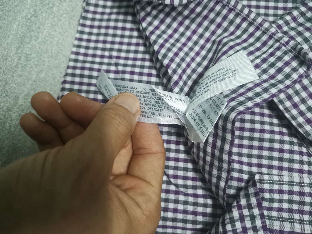 Áo sơmi Massimo Dutti ClassicMadeCaroFit form M. Mua bán Quần áo tại Quận Gò Vấp Tp Hồ Chí Minh được đăng bởi MộcShop001 hình 5