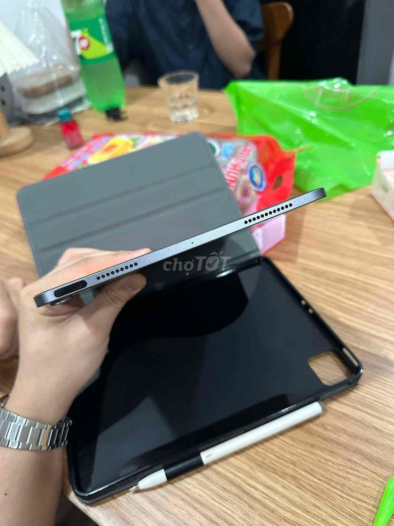 Bán iPad Air 5 2022 - Mới Tặng bút - Bản wifi