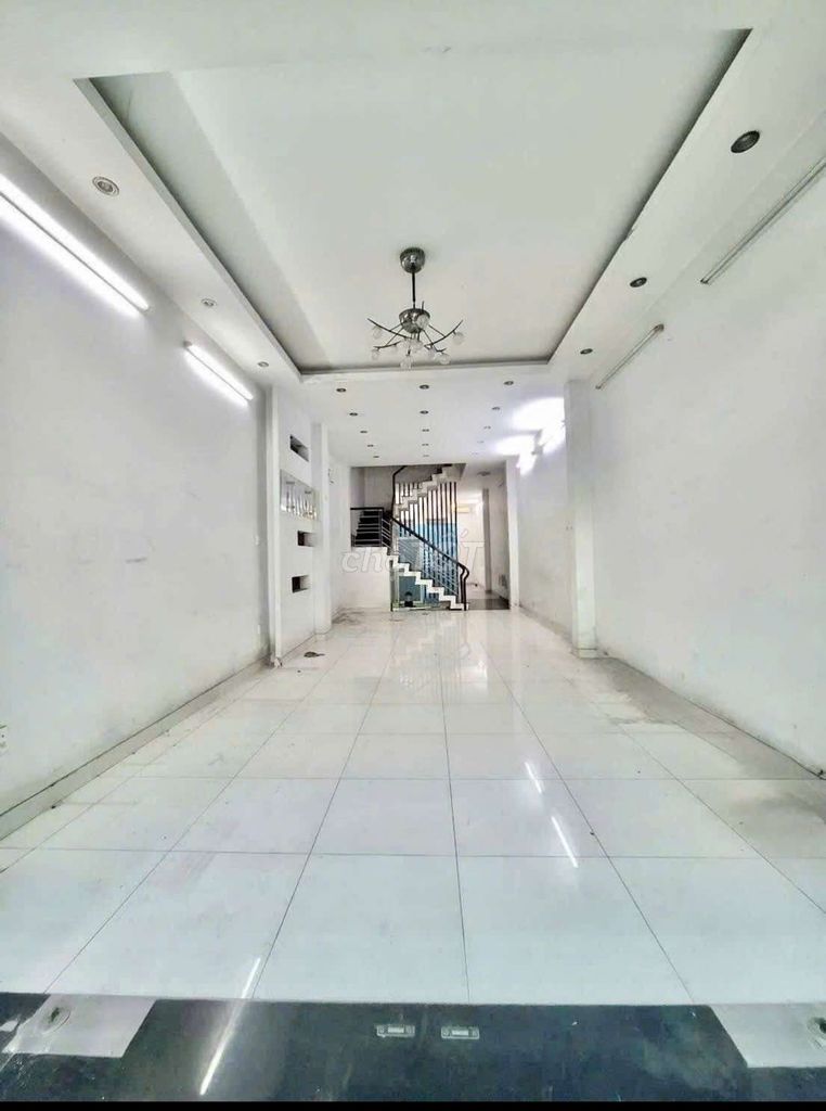 Cho thuê nhà mặt tiền Vành Đai Trong 4x25 -4  tấm 