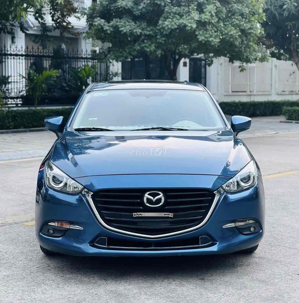 Mazda 3 2018 1.5 AT Sedan - 70000 km