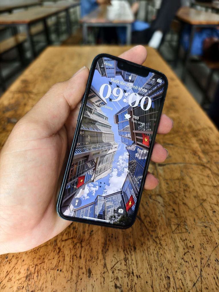 Apple iPhone 13 mini Đen Đã sử dụng. Mua bán Điện thoại tại Quận 8 Tp Hồ Chí Minh được đăng bởi Nguyen Huy hình 1