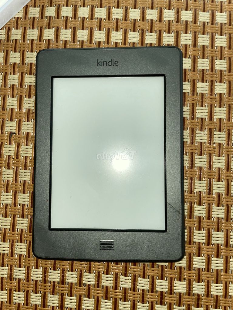 Máy đọc sách Amazon Kindle Touch Đen. Mua bán Máy tính bảng tại Quận Ba Đình Hà Nội được đăng bởi Phạm Như Vinh hình 1