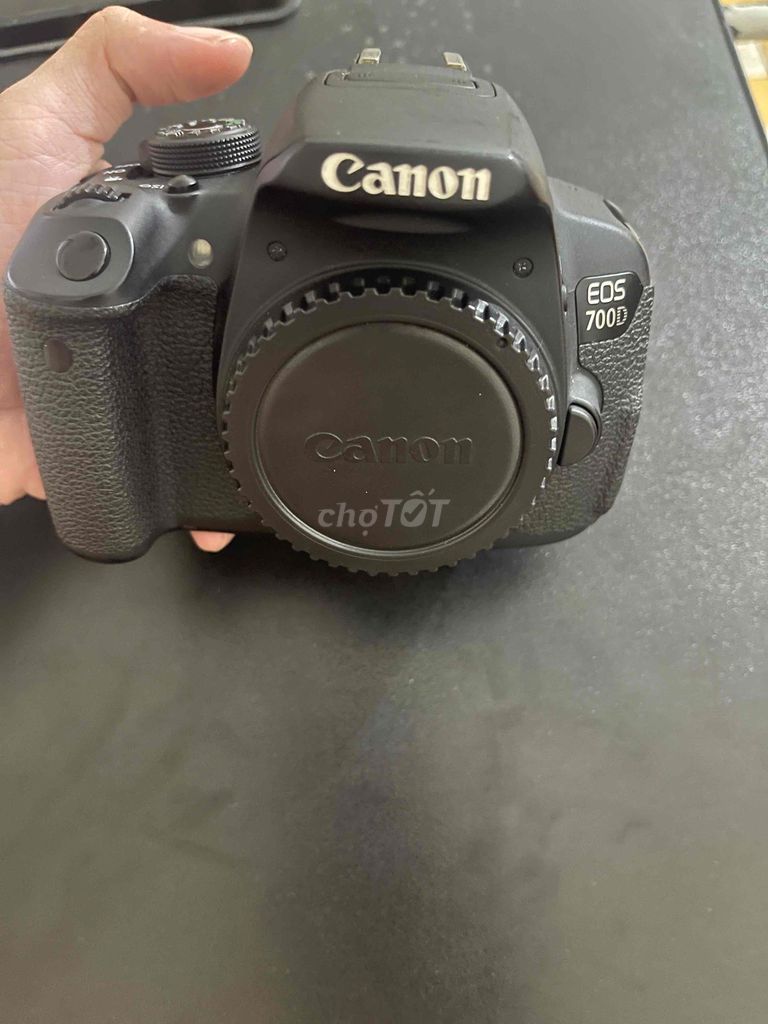Máy ảnh Canon EOS 700D Đen đã qua sử dụng,kèm lens. Mua bán Máy ảnh, Máy quay tại Quận Hai Bà Trưng Hà Nội được đăng bởi Vũ Long hình 1