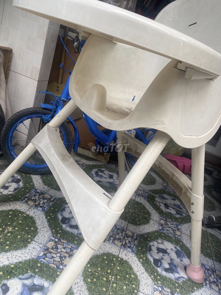 ghế ăn dặm cho bé. Mua bán Mẹ và bé tại Quận Gò Vấp Tp Hồ Chí Minh được đăng bởi Lê Bùi Bằng Tuân hình 3