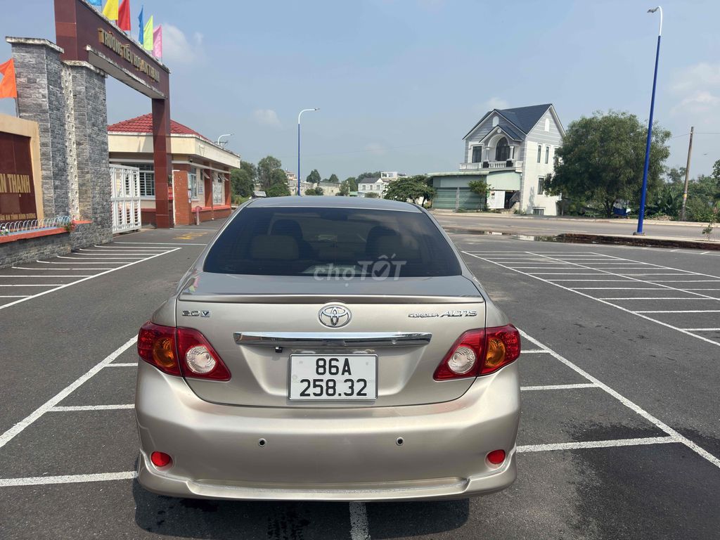 Toyota Corolla Altis 2010 2.0V - 90 km. Mua bán Ô tô tại Quận 12 Tp Hồ Chí Minh được đăng bởi Nguyen van nhut hình 4