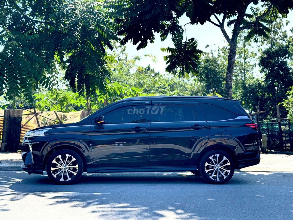 Toyota Veloz Cross CVT Top 2022. Mua bán Ô tô tại Quận Long Biên Hà Nội được đăng bởi Long Biên Cars hình 5