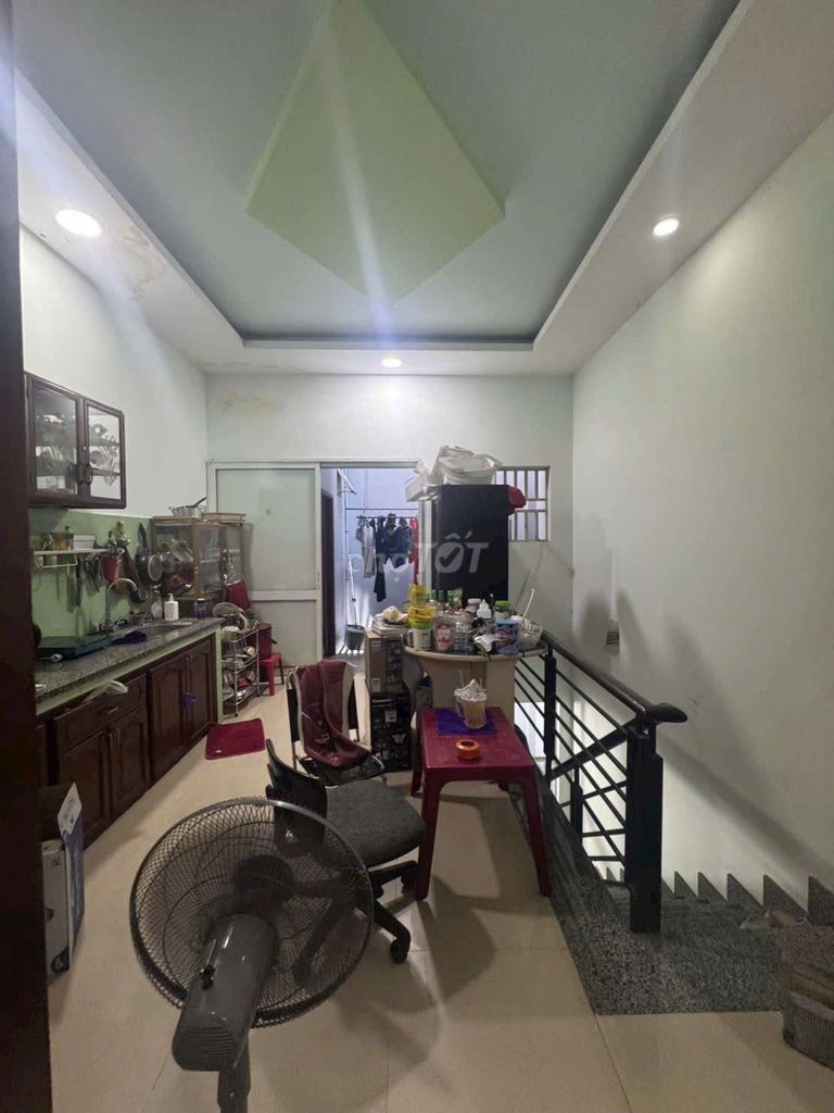 nhà MTKD đường Thoại Ngọc Hầu 4x16.5m 2 tầng giá rẻ