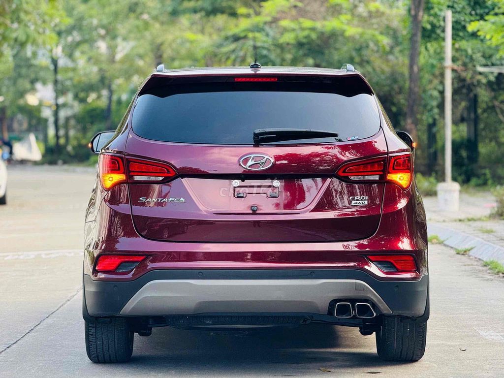 Hyundai SantaFe Premium 2.2D 4x4 sản xuất 2018. Mua bán Ô tô tại Quận Hà Đông Hà Nội được đăng bởi A Huan  hình 6