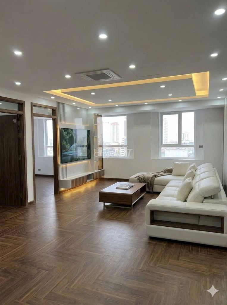 Продается квартира площадью 125 м2 Big Tower My Dinh, полностью меблированная