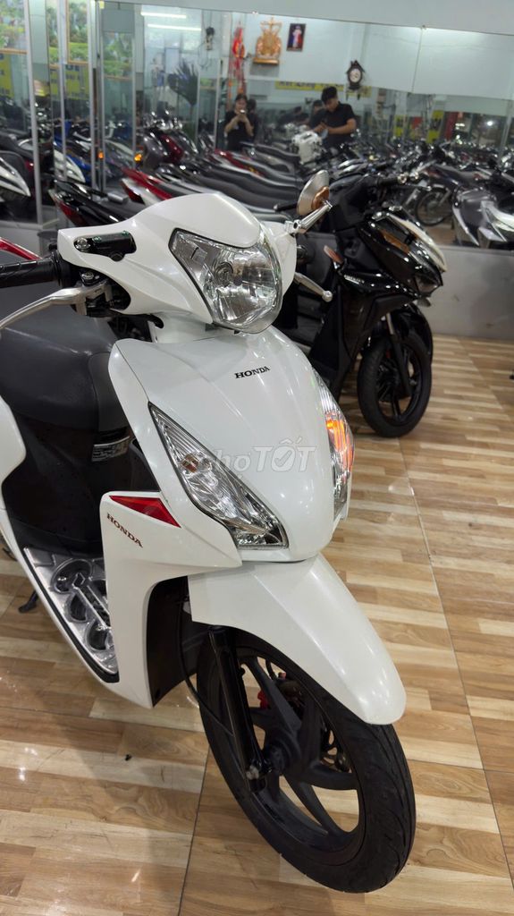 VISION 2020, Khóa thông minh, Bảo hành 2 NĂM. Mua bán Xe máy tại Quận 3 Tp Hồ Chí Minh được đăng bởi Waann em xe máyy hình 3