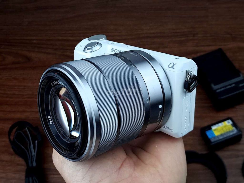 Sony Nex 5R Trắng + Lens 18-55 OSS