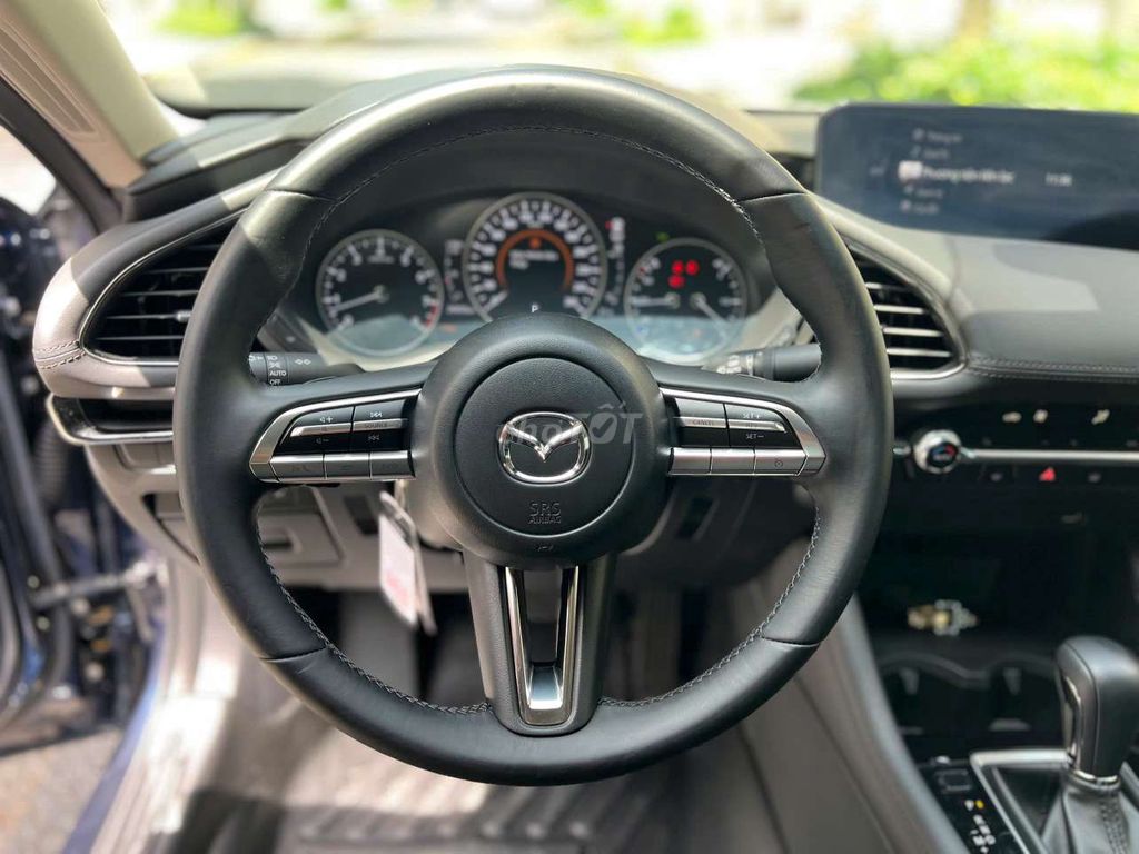 Mazda 3 2022 1.5L Luxury - 27000 km. Mua bán Ô tô tại Thành phố Thủ Đức Tp Hồ Chí Minh được đăng bởi Em Đạt Xe Lướt hình 9