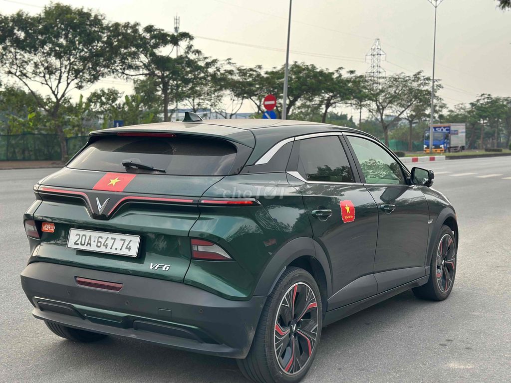 VinFast VF6 Plus bản Full mua pin. Mua bán Ô tô tại Quận Long Biên Hà Nội được đăng bởi Phát Vũ Vinfast hình 5