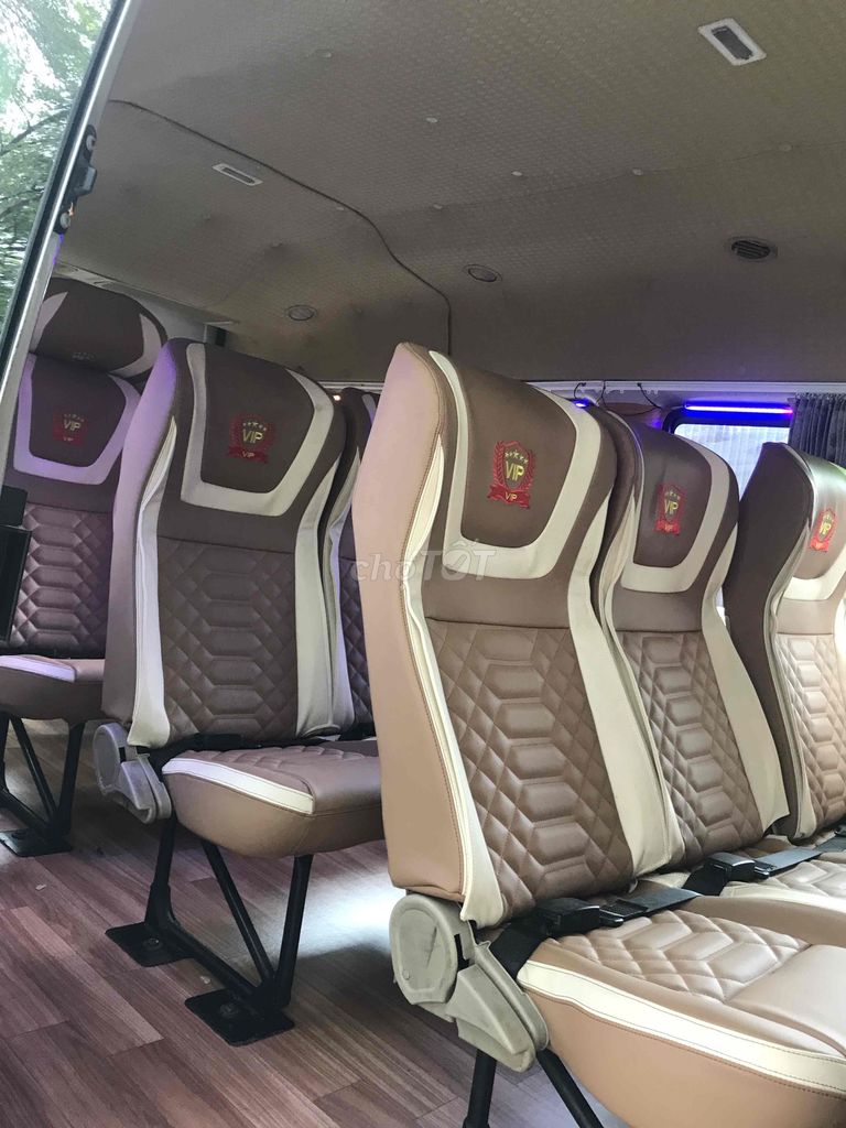 Ford Transit 2018 16 Chỗ 2.4 Diesel   - 247000 km. Mua bán Ô tô tại Huyện Bình Chánh Tp Hồ Chí Minh được đăng bởi khôi nguyễn hình 3