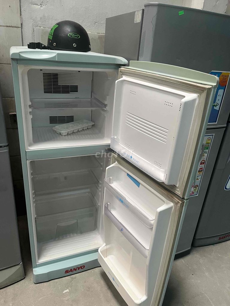 thanh lí tủ lạnh sanyo 150l zin 100%