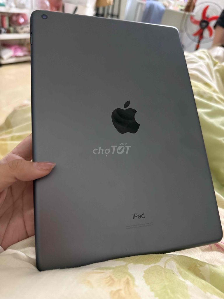 Apple iPad Gen 7 Xám. Mua bán Máy tính bảng tại Quận Đống Đa Hà Nội được đăng bởi Vũ Thị Ngọc Ánh hình 1