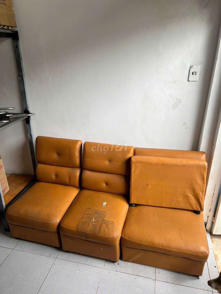 Ghế sofa Da màu Nâu. Mua bán Bàn ghế tại Quận Bình Tân Tp Hồ Chí Minh được đăng bởi Minh Kỳ hình 1