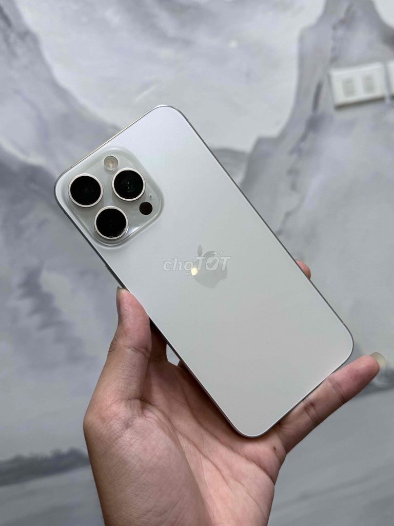 Apple iPhone 15 Pro Max 512GB Bạc Đã qua sử dụng. Mua bán Điện thoại tại Quận Thanh Xuân Hà Nội được đăng bởi TS Mobile hình 1