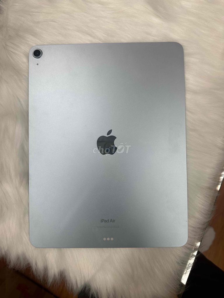 Apple iPad Air 6 (M2) 13 inch 256GB Bạc Đã sử dụng. Mua bán Máy tính bảng tại Quận Đống Đa Hà Nội được đăng bởi Nguyen Bao Quoc hình 1