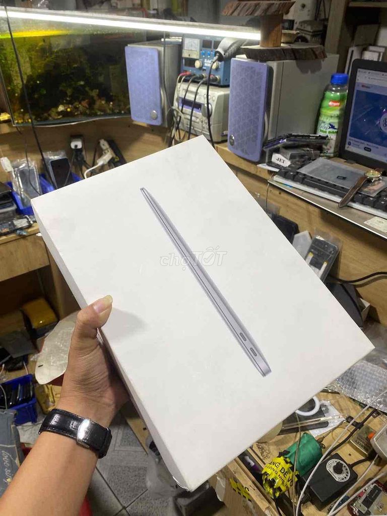 Apple MacBook Air M1 8GB/256GB Xám. Mua bán Laptop tại Quận Tân Phú Tp Hồ Chí Minh được đăng bởi Hoàng Phi Thông hình 1