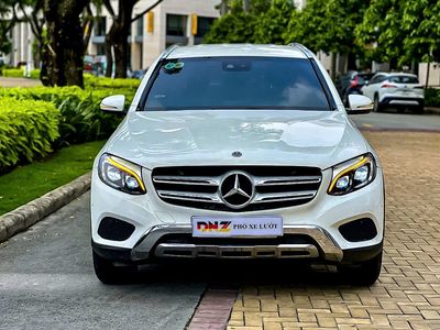 Mercedes Benz GLC250 4MATIC 2020 - 42000km - Trắng