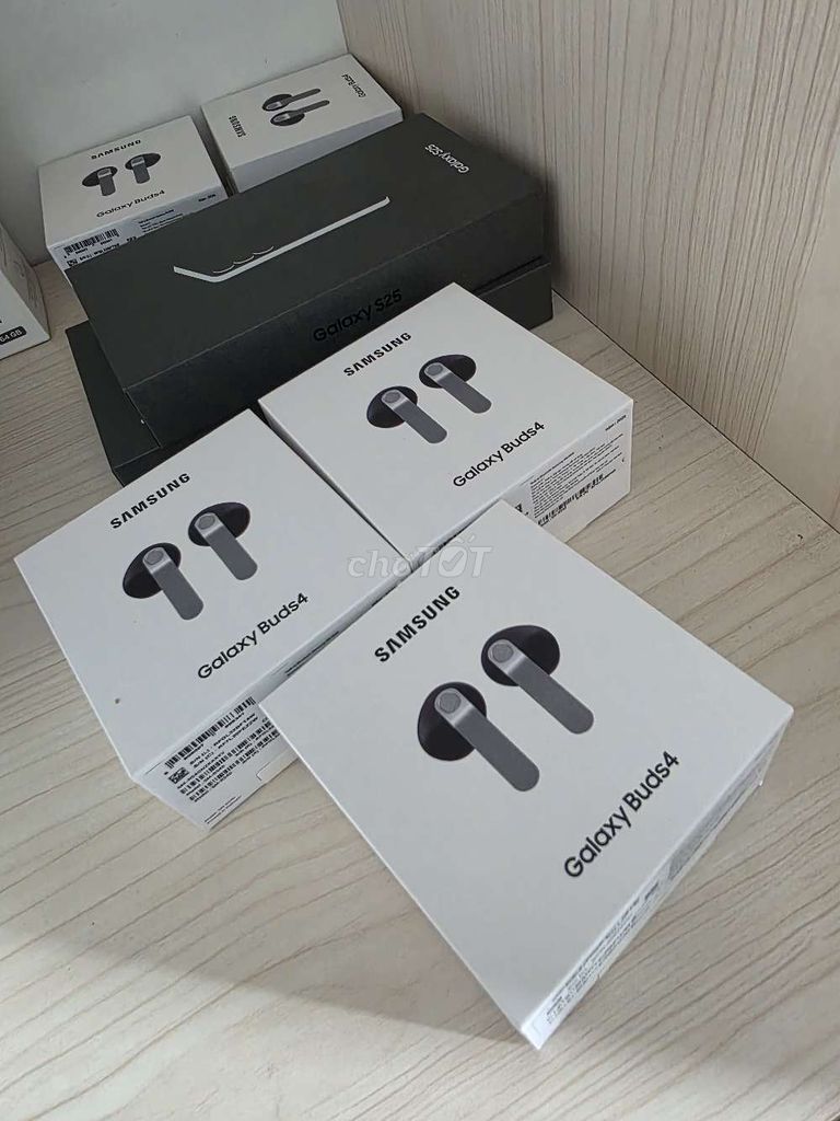 Samsung Galaxy Buds4 mới nguyên seal BH12T SS. Mua bán Tivi, Âm thanh tại Quận 12 Tp Hồ Chí Minh được đăng bởi DJI STORE hình 1