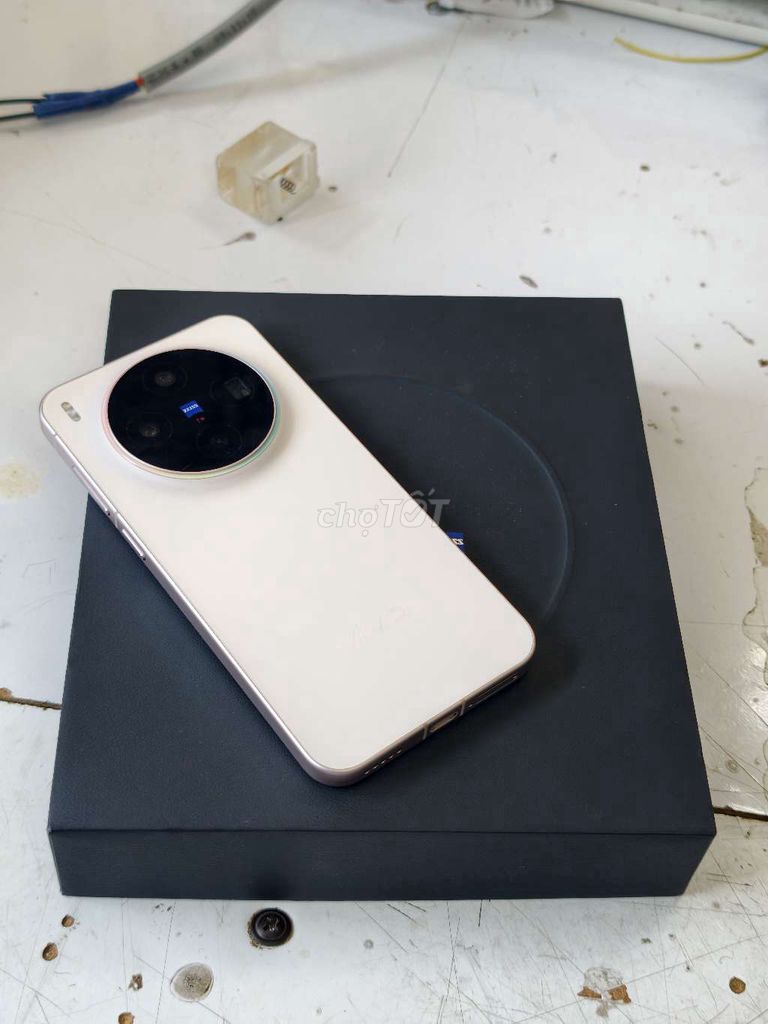 Vivo X300 12GB/256GB Trắng Đã sử dụng. Mua bán Điện thoại tại Thành phố Thủ Dầu Một Bình Dương được đăng bởi Dương Nguyễn hình 1