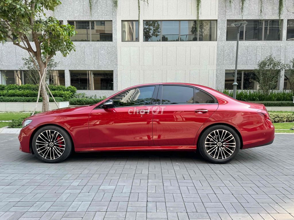 Mercedes Benz E Class 2020 E300 AMG - 49000 km. Mua bán Ô tô tại Quận Bình Tân Tp Hồ Chí Minh được đăng bởi Quốc Duy hình 3