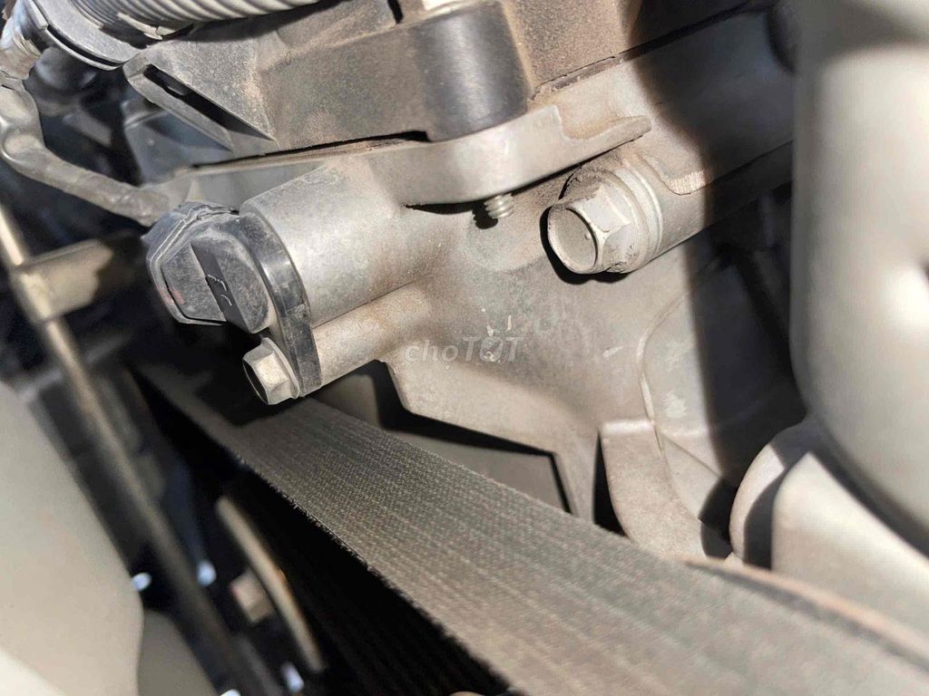 Toyota Innova E 2014 Bạc Số sàn máy số zin ko lỗi. Mua bán Ô tô tại Huyện Hóc Môn Tp Hồ Chí Minh được đăng bởi Hiền Nguyễn hình 5