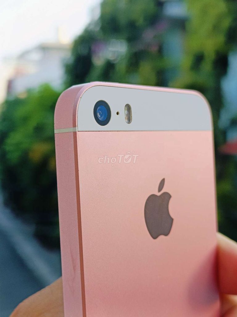 Apple iPhone SE Quốc Tế full vân. Mua bán Điện thoại tại Quận Hải Châu Đà Nẵng được đăng bởi Lộc Roy hình 1
