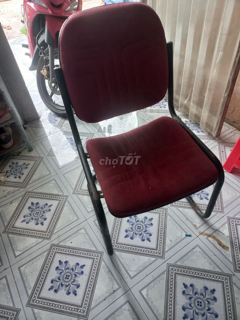 Ghế văn phòng Đỏ Vải, Kim loại. Mua bán Đồ dùng văn phòng tại Huyện Lấp Vò Đồng Tháp được đăng bởi thanh hình 1