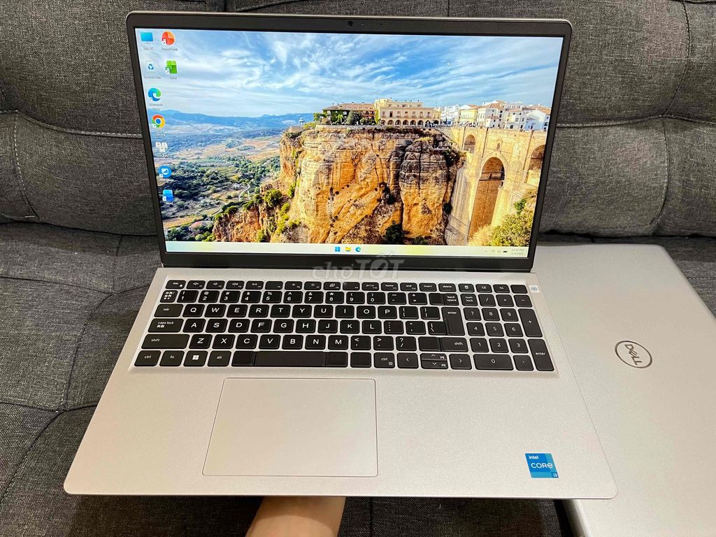 Dell Inspiron 3511 15.6in FHD i3gen11/ 8GB/256GB. Mua bán Laptop tại Thành phố Biên Hòa Đồng Nai được đăng bởi Laptop Nhật hình 1
