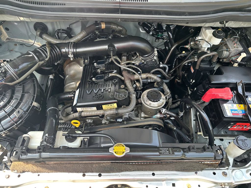 Toyota INNOVA 2.0E cuối 2014 form mới 2015, số tay. Mua bán Ô tô tại Huyện Sóc Sơn Hà Nội được đăng bởi Salon Auto Đào Hằng hình 6