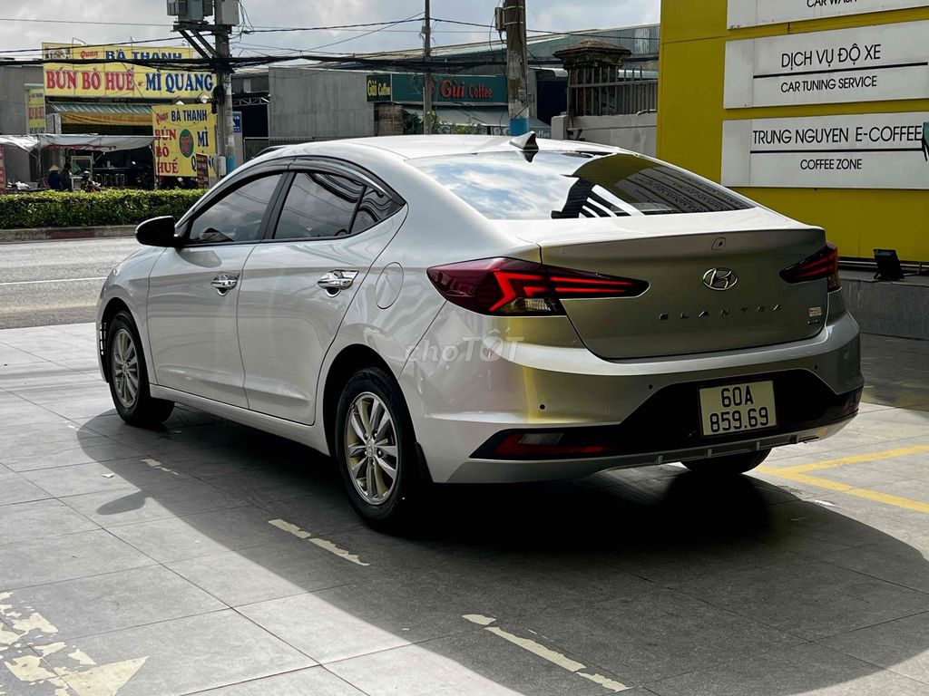 HYUNDAI ELANTRA 1.6MT 2020 XE GIA ĐÌNH ĐI 51.000Km