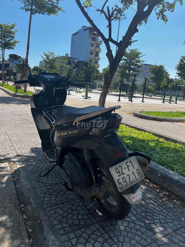 Воздушное лезвие Honda 125 2022 Черное