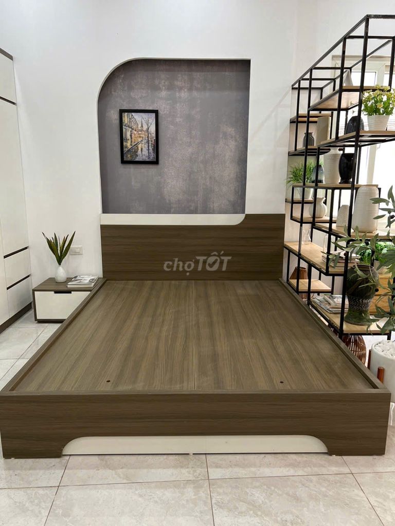 Thanh lý đồ gỗ nội thất trưng bày . Mua bán Giường, chăn ga gối nệm tại Quận Tây Hồ Hà Nội được đăng bởi Gỗ Sang hình 1